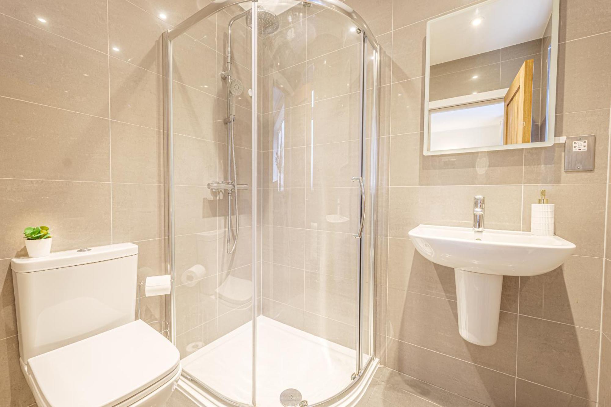 West Residence Bromley Ngoại thất bức ảnh