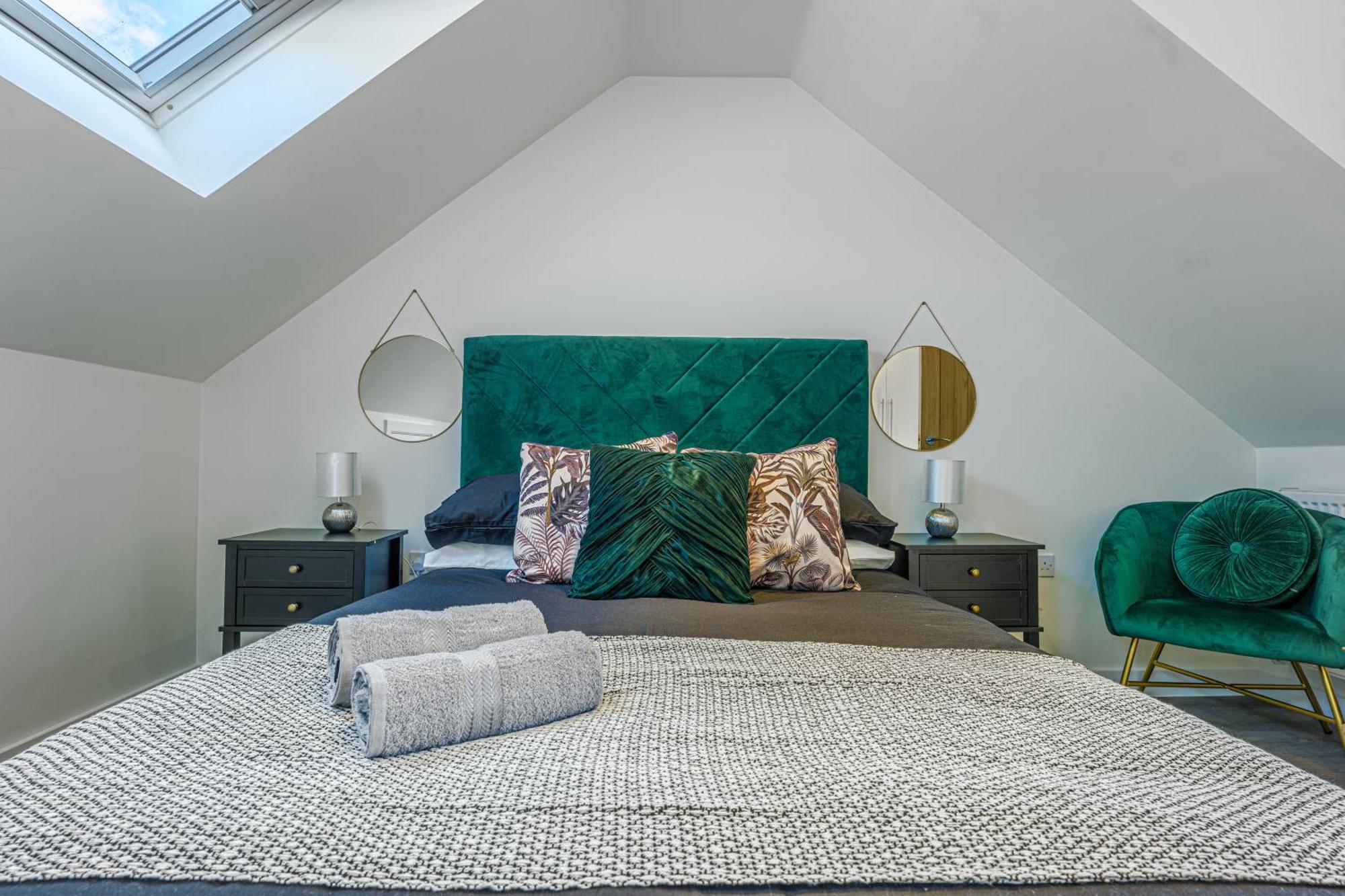 West Residence Bromley Ngoại thất bức ảnh
