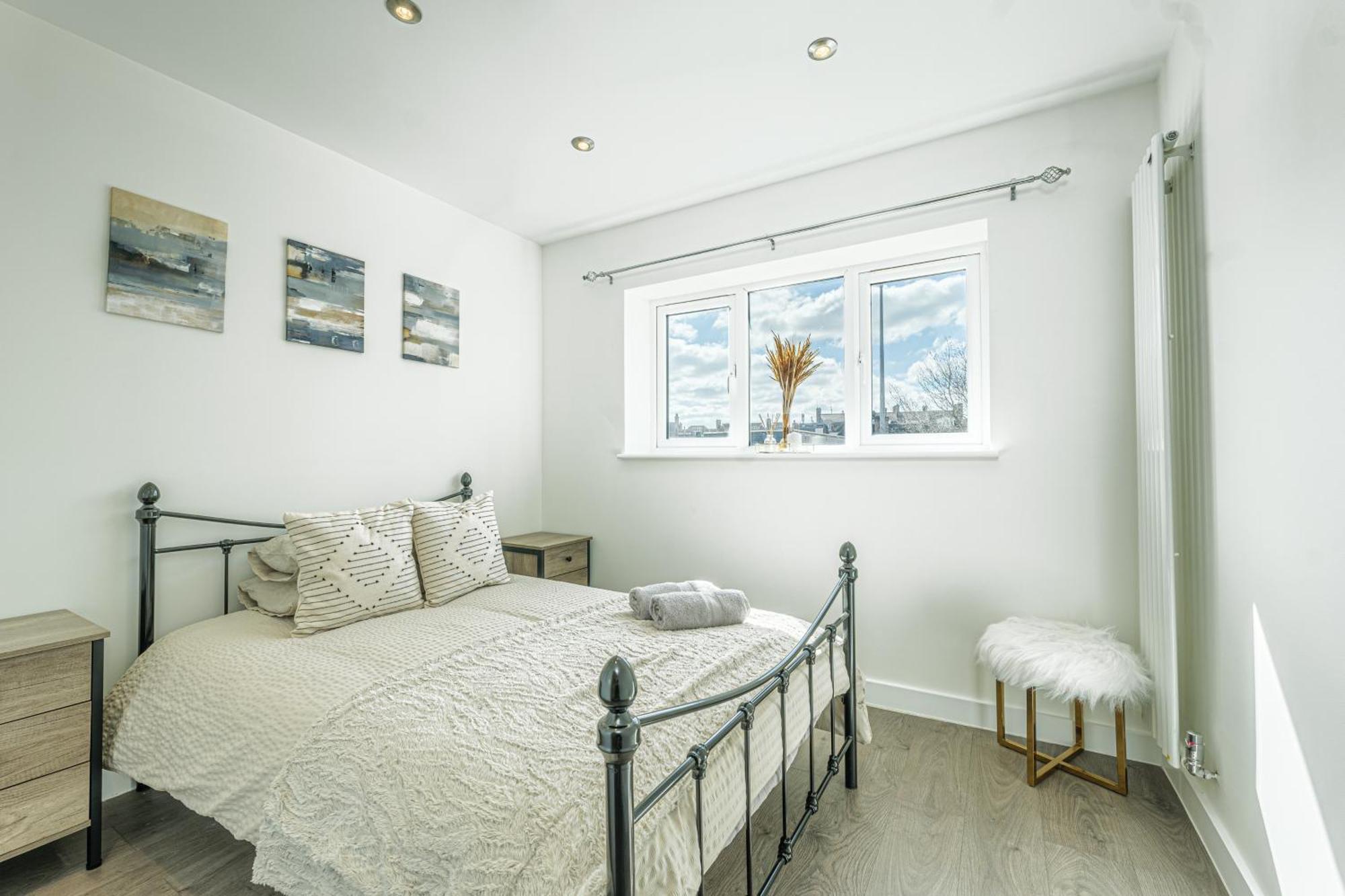 West Residence Bromley Ngoại thất bức ảnh